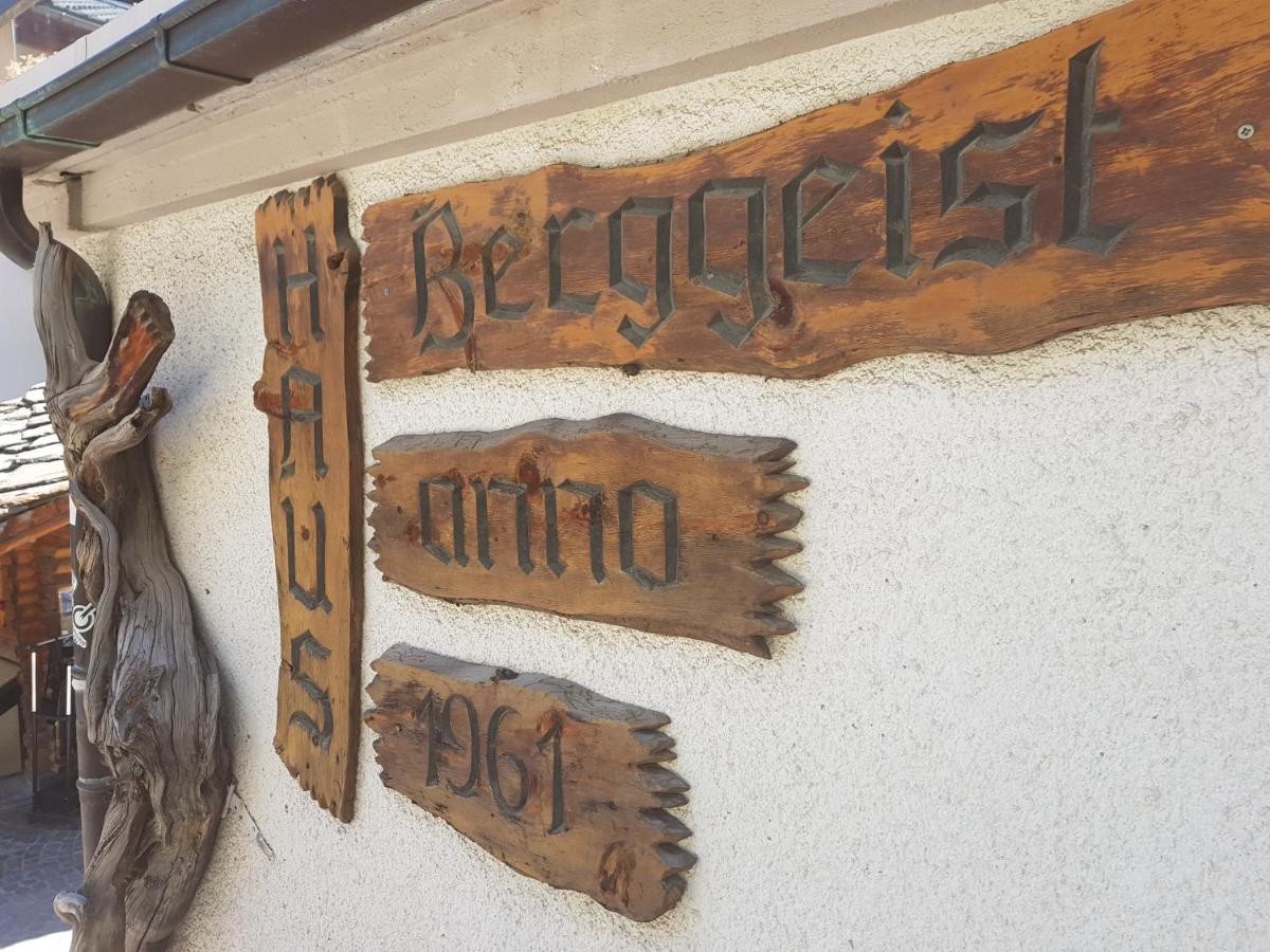 Self-Service Guesthouse Berggeist Saas-Fee Eksteriør bilde